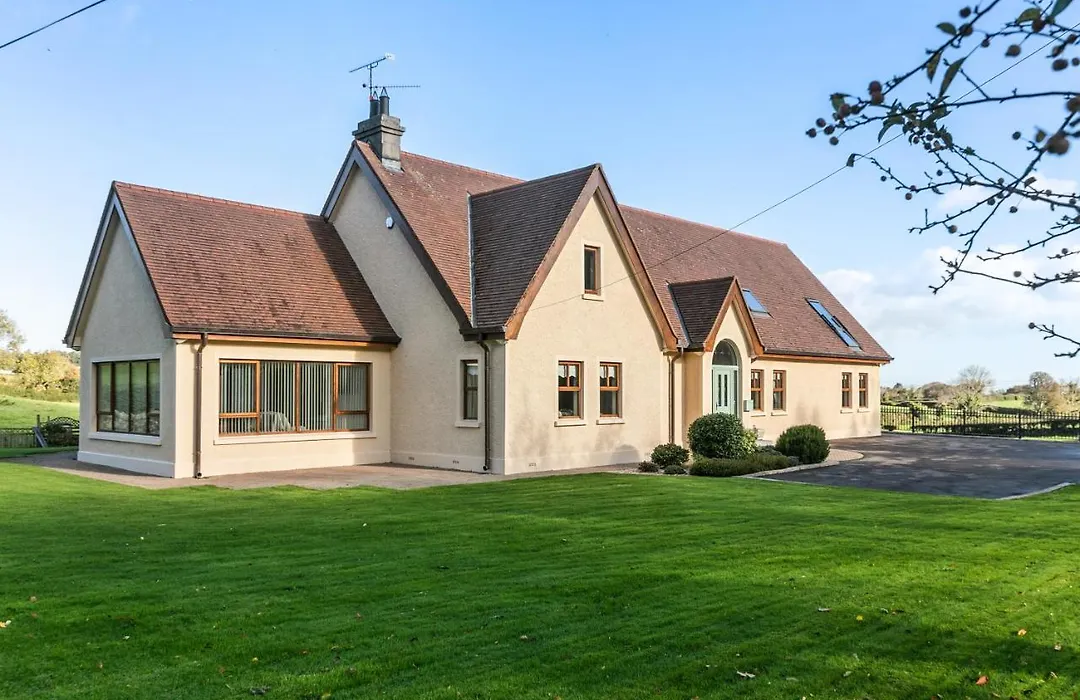 Tollyrose Country House-1